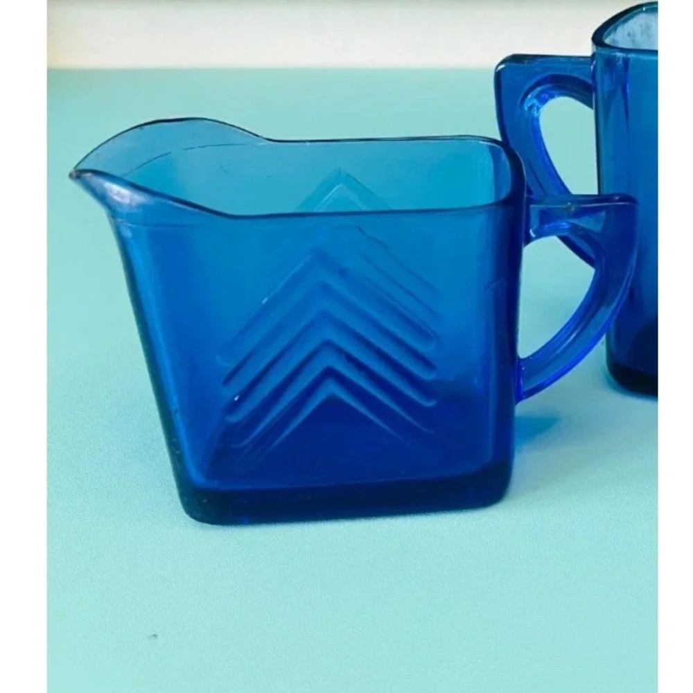 Vintage Cobalt Blue Glass Creamer Set Art Deco Chevron Skyscraper Pattern 2pc